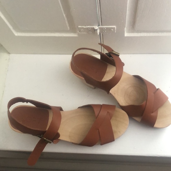 Ann Taylor Loft Leather Clog Sandal - Picture 4 of 6